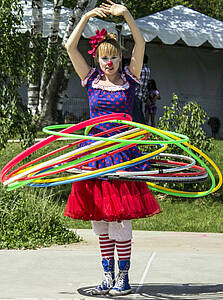 Hula-Hoop in Vollendung. Foto: Pixabay