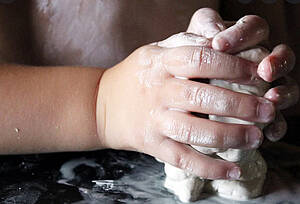 Symbolbild für Tastsinn. Foto: Pixabay