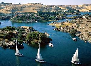 Segelboote auf dem Nil
